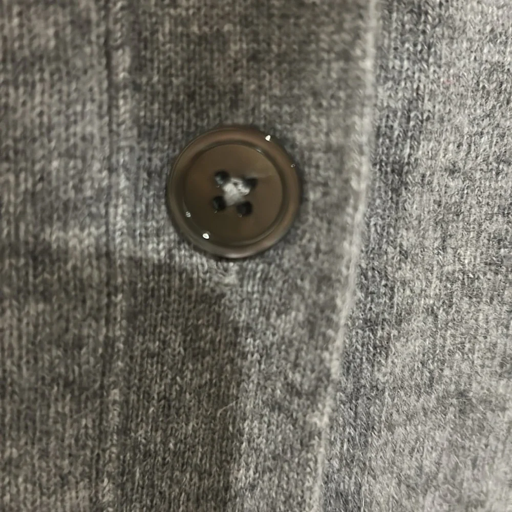 C By Bloomingdales Cashmere Button-Up Medium Gray Women's Sweater Size XS